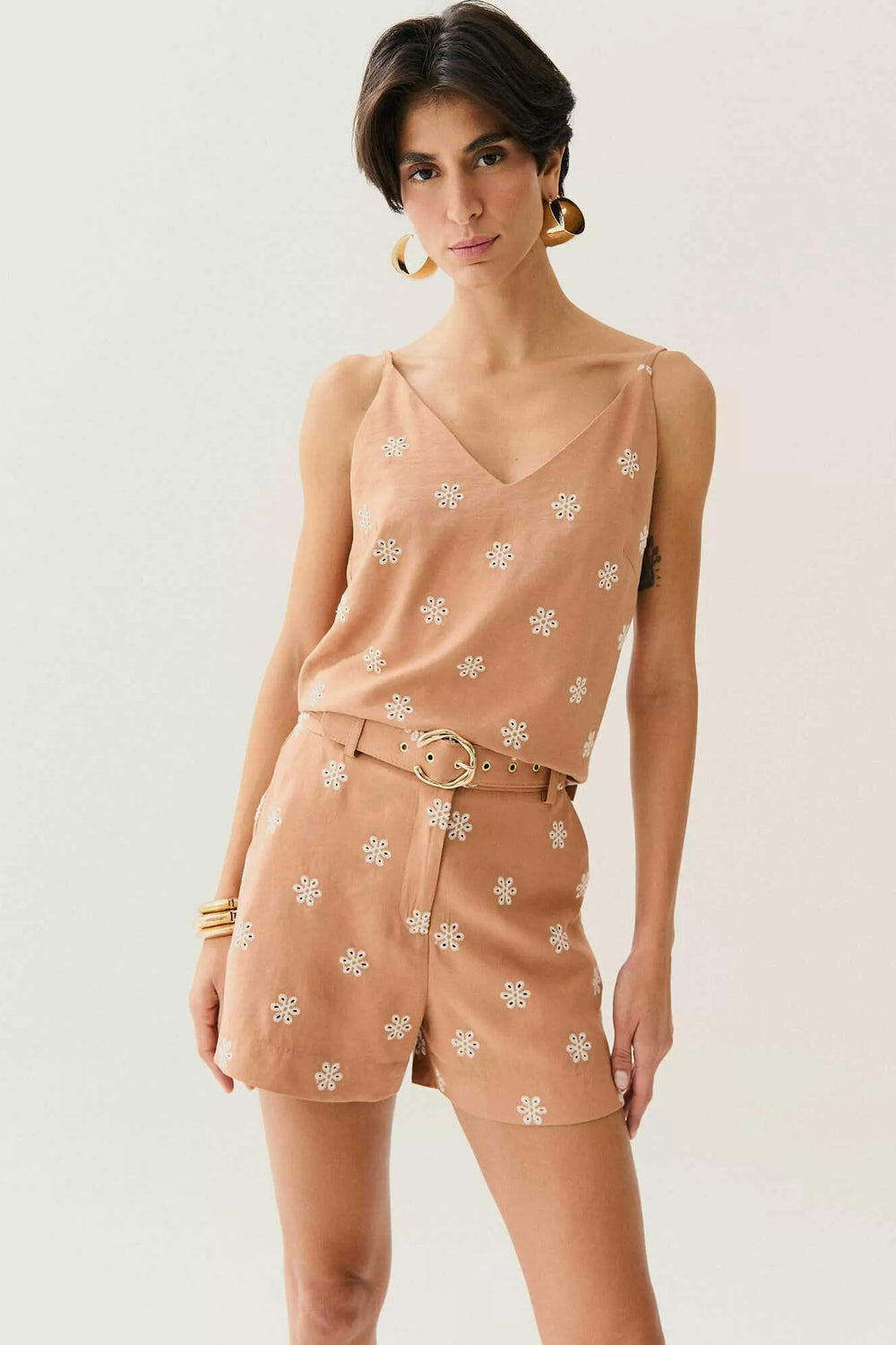 Tailored set